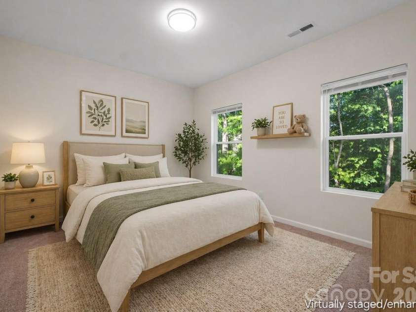 2415 Kimway Drive, Matthews, NC 28105.  MLS# CAR4405073, YatesRealty ID 39311. 