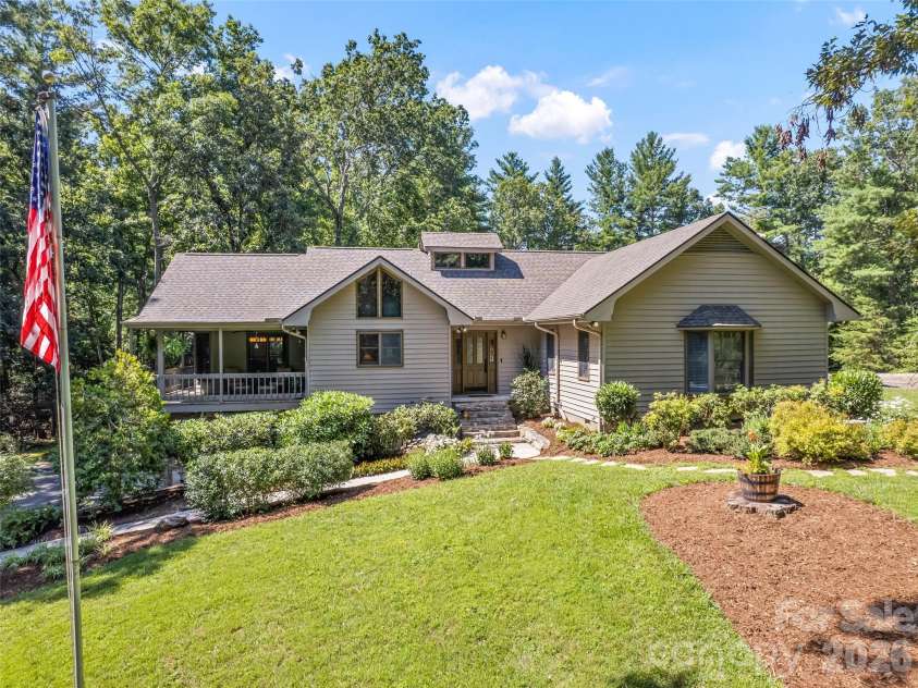 58 Sedgewood Court, Fairview, NC 28730.  MLS# CAR4405179, YatesRealty ID 39312. 