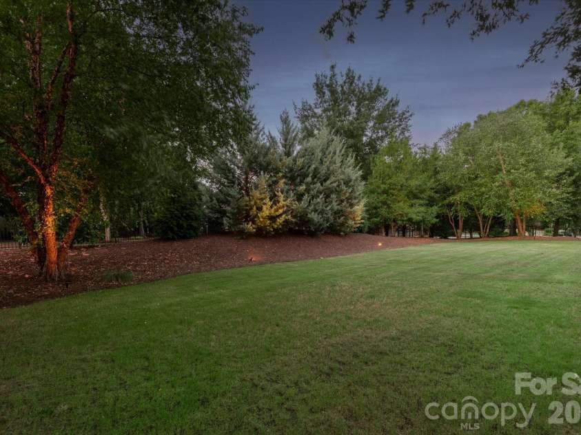 1602 Alydar Court, Waxhaw, NC 28173.  MLS# CAR4404222, YatesRealty ID 39316. 