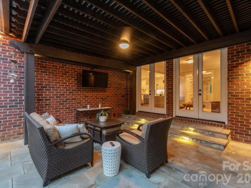1602 Alydar Court, Waxhaw, NC 28173.  MLS# CAR4404222, YatesRealty ID 39316. 