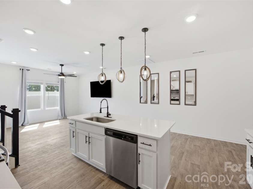 2037 Crooked Oak Lane, York, SC 29745.  MLS# CAR4400785, YatesRealty ID 39319. 