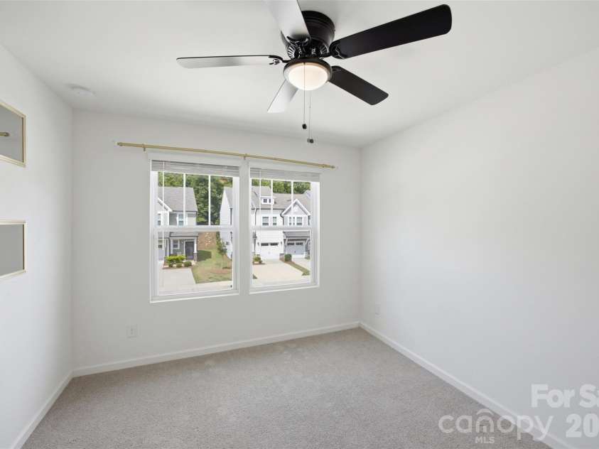 2037 Crooked Oak Lane, York, SC 29745.  MLS# CAR4400785, YatesRealty ID 39319. 