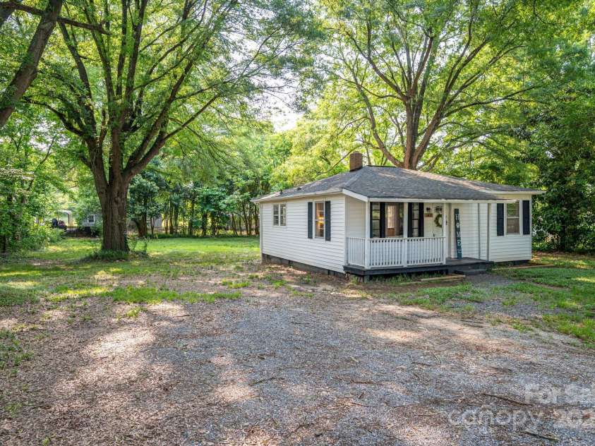 143 Hallman Street, Cherryville, NC 28021.  MLS# CAR4265533, YatesRealty ID 3932. 