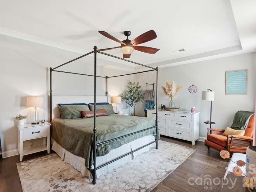 6217 Hove Road, Mint Hill, NC 28227.  MLS# CAR4401509, YatesRealty ID 39322. Primary Suite on Main