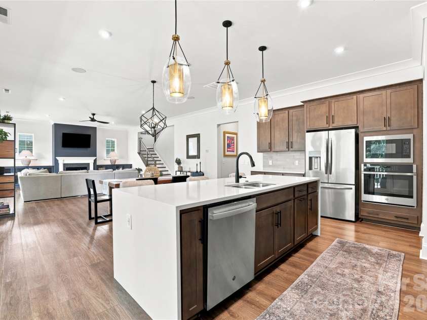 408 Fern Leaf Court, Belmont, NC 28012.  MLS# CAR4402571, YatesRealty ID 39323. Kitchen