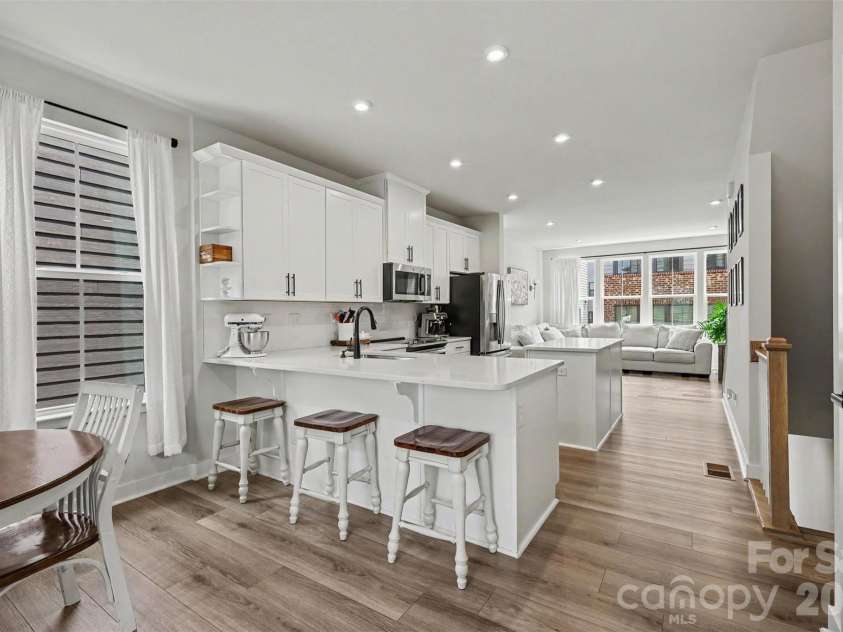 1018 Simcoe Lane, Charlotte, NC 28217.  MLS# CAR4402464, YatesRealty ID 39324. 