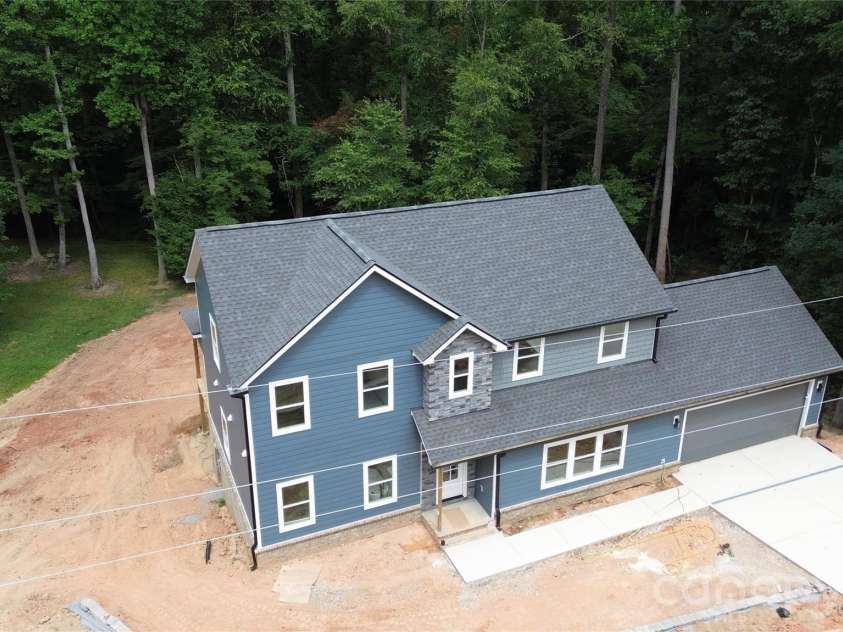2766 Oakhurst Drive, York, SC 29732.  MLS# CAR4403224, YatesRealty ID 39327. 