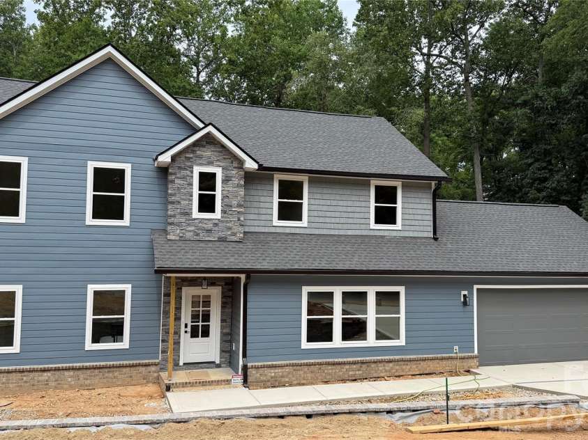 2766 Oakhurst Drive, York, SC 29732.  MLS# CAR4403224, YatesRealty ID 39327. 