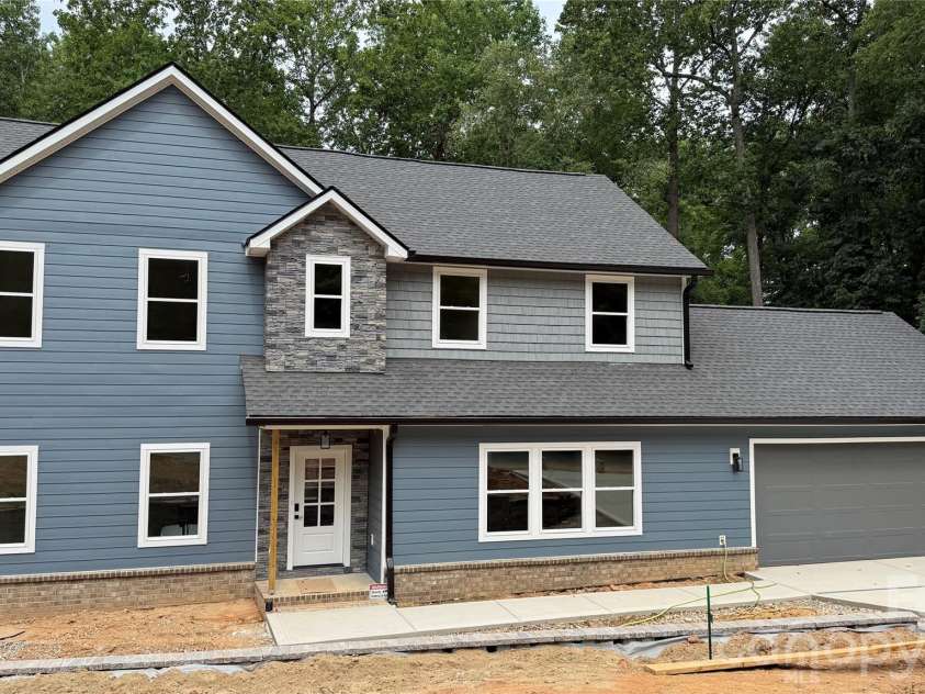 2766 Oakhurst Drive, York, SC 29732.  MLS# CAR4403224, YatesRealty ID 39327. 