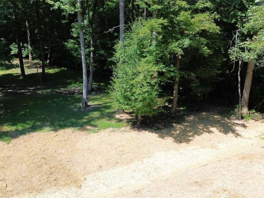2766 Oakhurst Drive, York, SC 29732.  MLS# CAR4403224, YatesRealty ID 39327. 