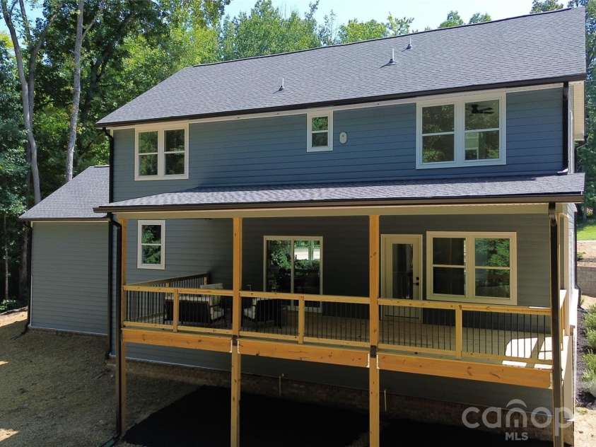 2766 Oakhurst Drive, York, SC 29732.  MLS# CAR4403224, YatesRealty ID 39327. 