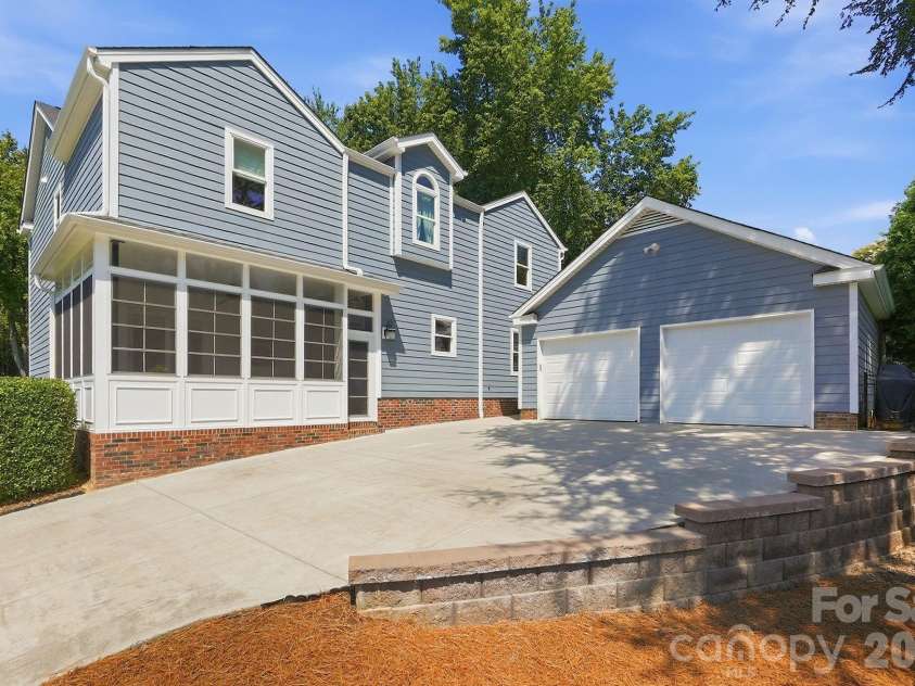 9200 Deer Spring Lane, Charlotte, NC 28210.  MLS# CAR4402944, YatesRealty ID 39328. Back Exterior