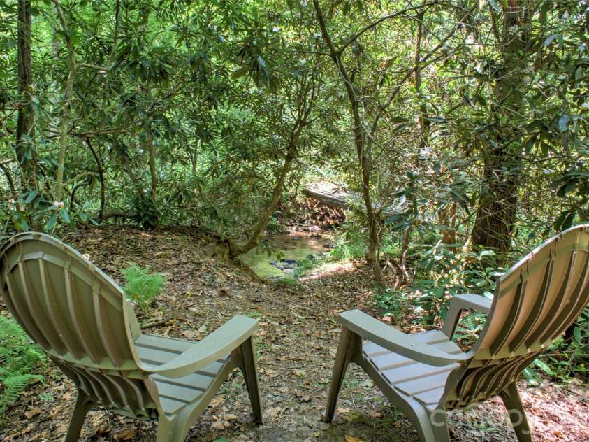 34 Greenbriar Road, Black Mountain, NC 28711.  MLS# CAR4340894, YatesRealty ID 3933. 