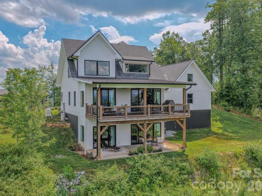 49 Arabella Lane, Arden, NC 28704.  MLS# CAR4402809, YatesRealty ID 39330. 