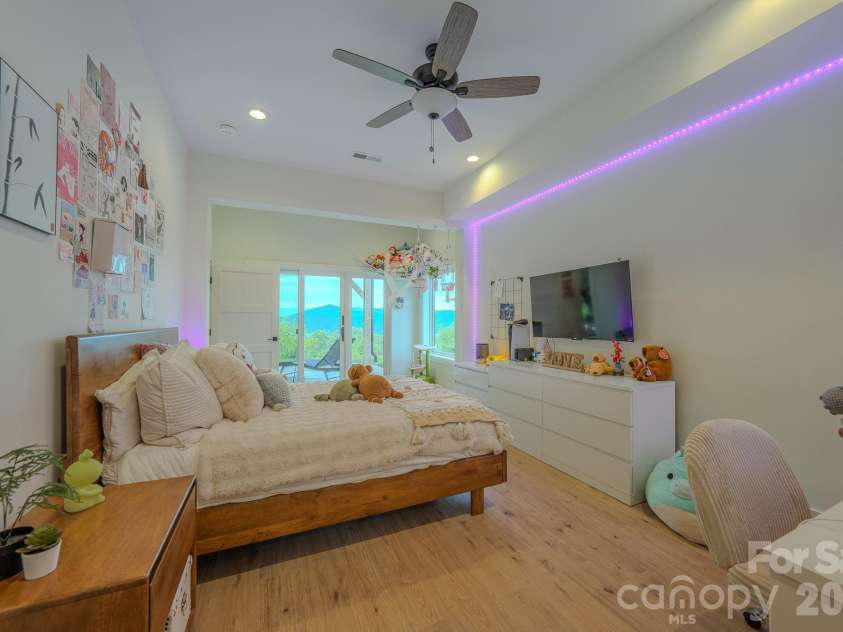49 Arabella Lane, Arden, NC 28704.  MLS# CAR4402809, YatesRealty ID 39330. 