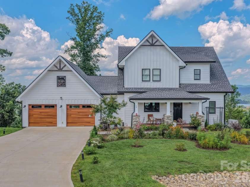 49 Arabella Lane, Arden, NC 28704.  MLS# CAR4402809, YatesRealty ID 39330. House Front