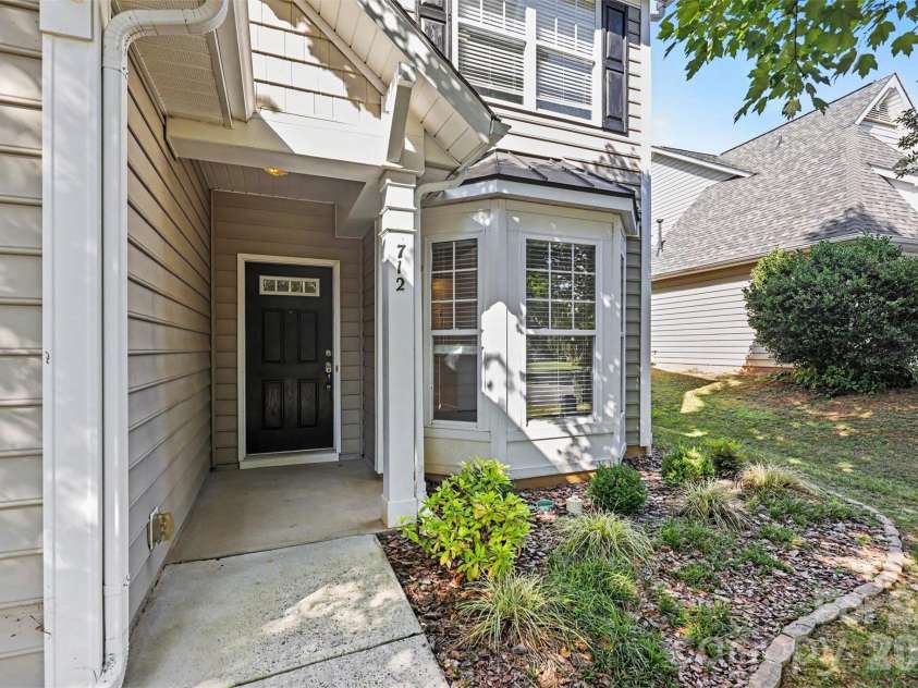 712 Tulip Tree Place, Rock Hill, SC 29732.  MLS# CAR4379290, YatesRealty ID 39331. 