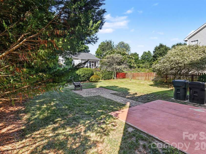712 Tulip Tree Place, Rock Hill, SC 29732.  MLS# CAR4379290, YatesRealty ID 39331. 