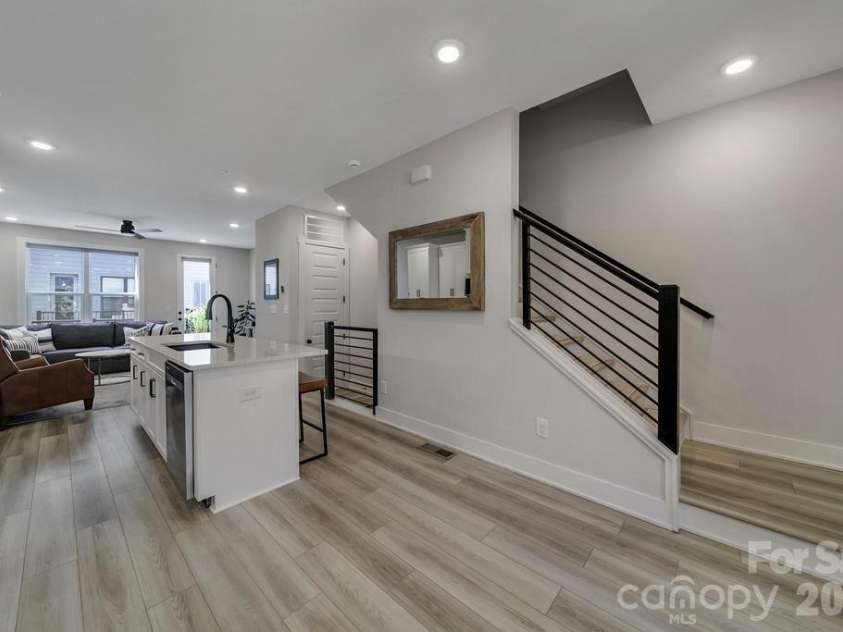 5007 Tiny Lane, Charlotte, NC 28203.  MLS# CAR4403268, YatesRealty ID 39332. 
