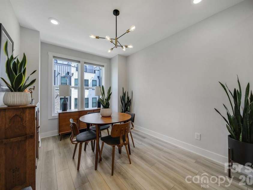 5007 Tiny Lane, Charlotte, NC 28203.  MLS# CAR4403268, YatesRealty ID 39332. 