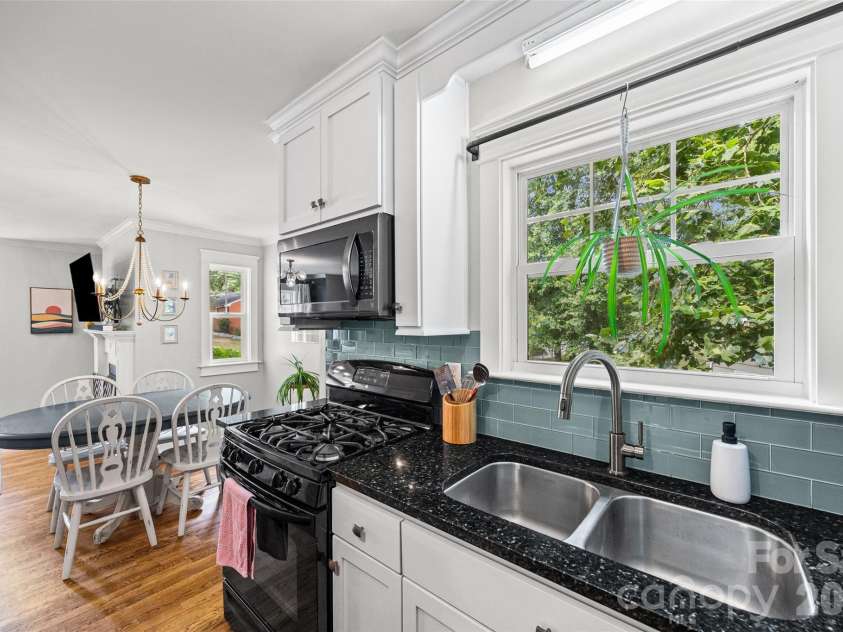 206 Woodrow Avenue, Belmont, NC 28012.  MLS# CAR4354404, YatesRealty ID 39333. 
