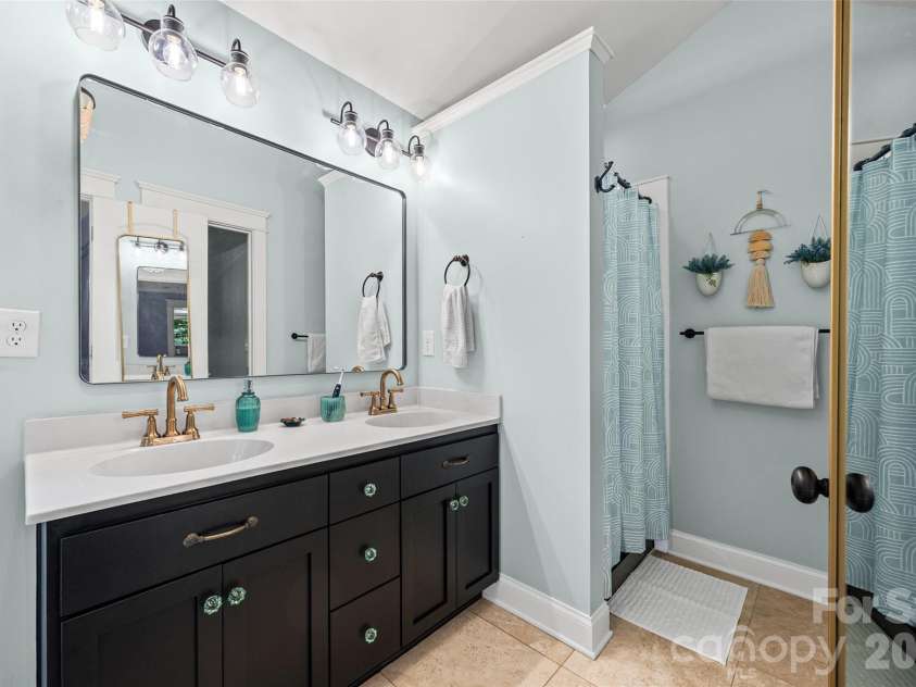 206 Woodrow Avenue, Belmont, NC 28012.  MLS# CAR4354404, YatesRealty ID 39333. 