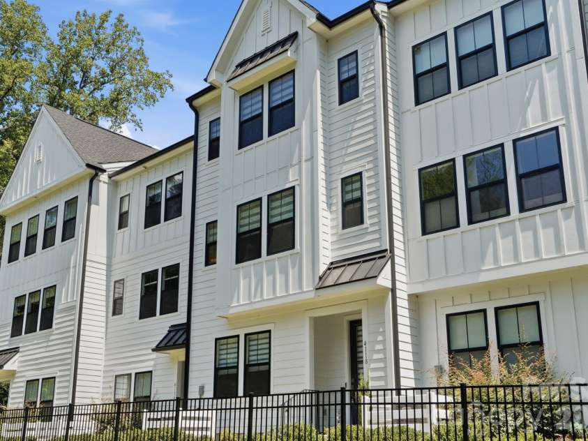 4118 Polluck Way, Charlotte, NC 28209.  MLS# CAR4403435, YatesRealty ID 39334. 