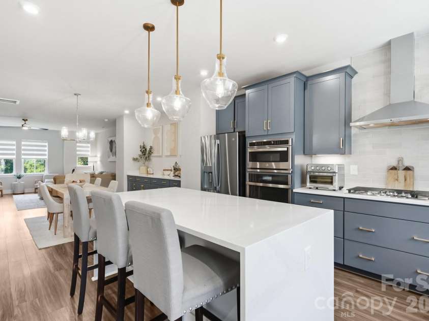 4118 Polluck Way, Charlotte, NC 28209.  MLS# CAR4403435, YatesRealty ID 39334. 