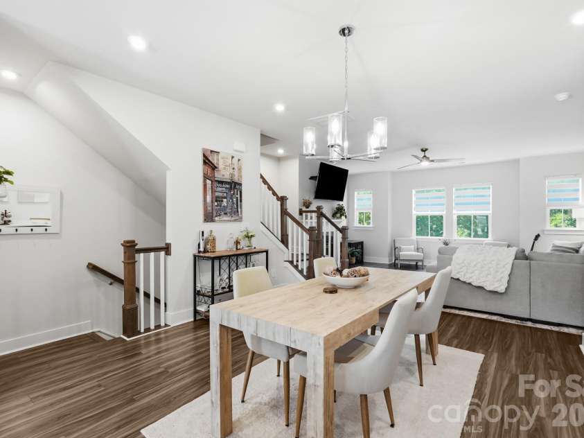 4118 Polluck Way, Charlotte, NC 28209.  MLS# CAR4403435, YatesRealty ID 39334. 