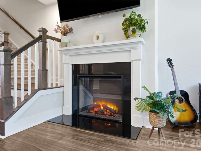 4118 Polluck Way, Charlotte, NC 28209.  MLS# CAR4403435, YatesRealty ID 39334. 