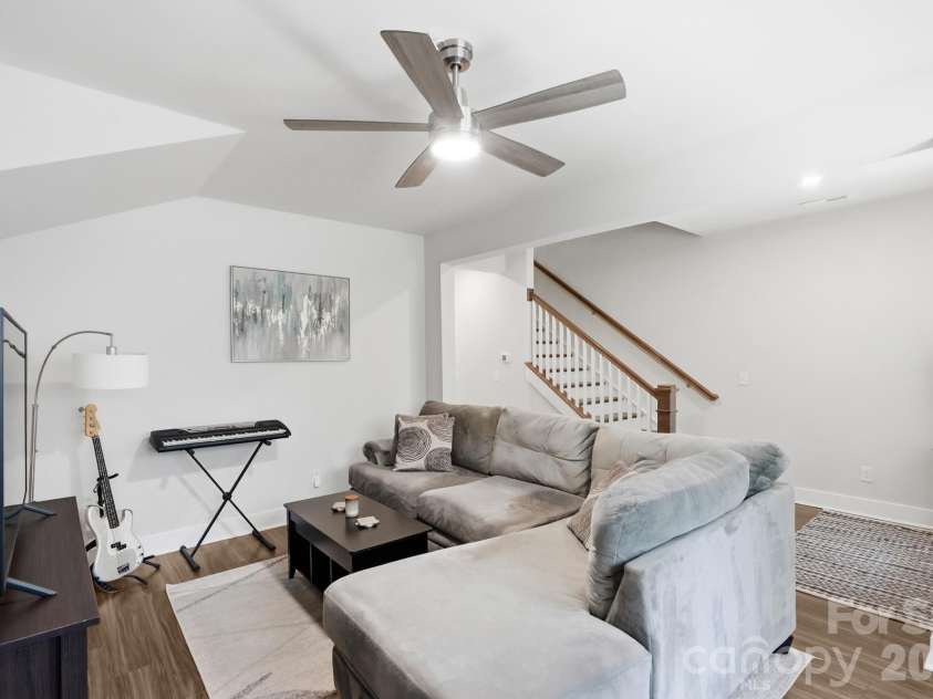 4118 Polluck Way, Charlotte, NC 28209.  MLS# CAR4403435, YatesRealty ID 39334. 