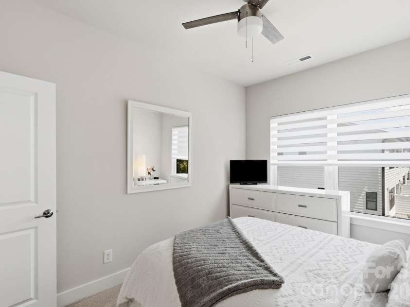 4118 Polluck Way, Charlotte, NC 28209.  MLS# CAR4403435, YatesRealty ID 39334. 