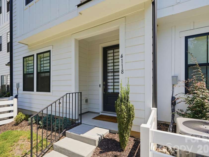 4118 Polluck Way, Charlotte, NC 28209.  MLS# CAR4403435, YatesRealty ID 39334. 