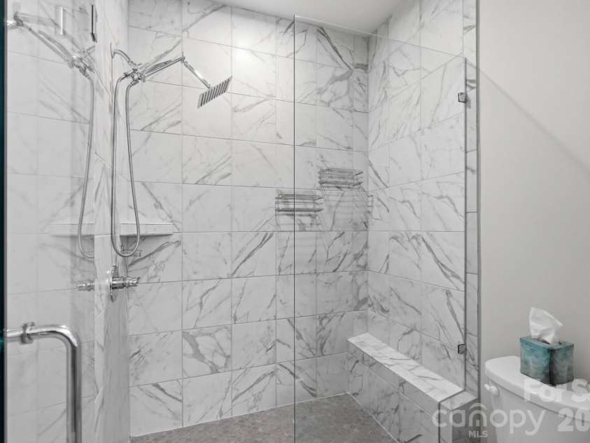 4118 Polluck Way, Charlotte, NC 28209.  MLS# CAR4403435, YatesRealty ID 39334. Primary shower