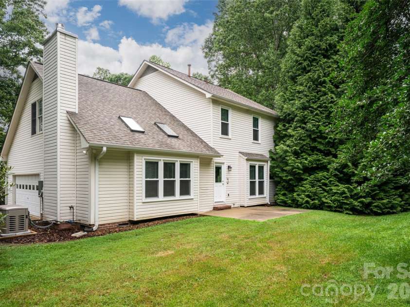 204 Windsor Forest Circle, Fletcher, NC 28732.  MLS# CAR4396269, YatesRealty ID 39335. Backyard