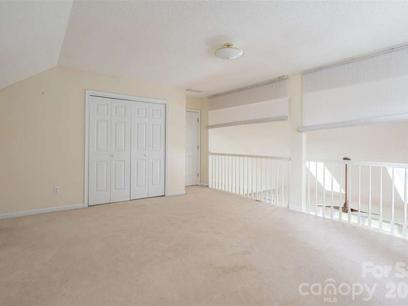 204 Windsor Forest Circle, Fletcher, NC 28732.  MLS# CAR4396269, YatesRealty ID 39335. Den Loft