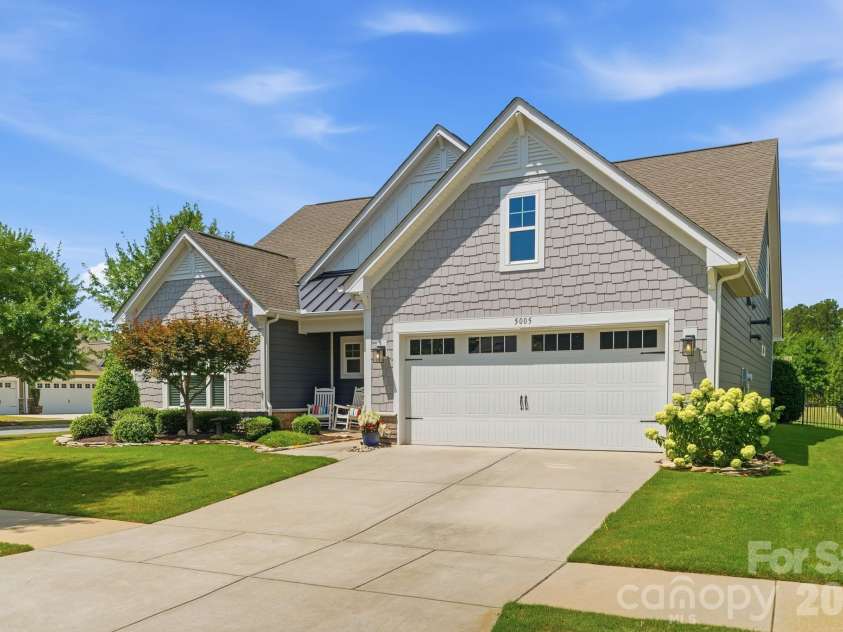 5005 Big Bend Drive, Lancaster, SC 29720.  MLS# CAR4399860, YatesRealty ID 39338. 