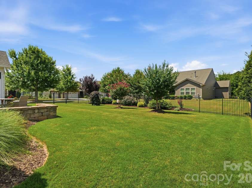 5005 Big Bend Drive, Lancaster, SC 29720.  MLS# CAR4399860, YatesRealty ID 39338. 