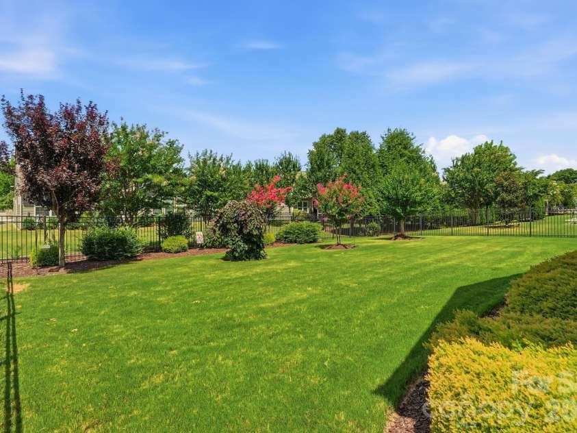 5005 Big Bend Drive, Lancaster, SC 29720.  MLS# CAR4399860, YatesRealty ID 39338. 