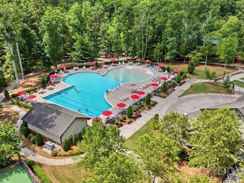5005 Big Bend Drive, Lancaster, SC 29720.  MLS# CAR4399860, YatesRealty ID 39338. 