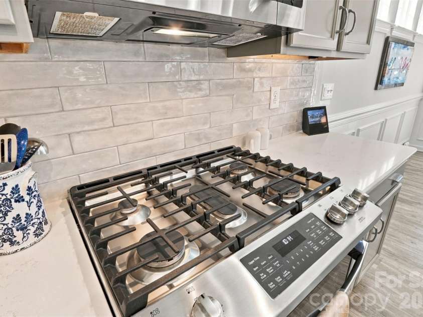 5005 Big Bend Drive, Lancaster, SC 29720.  MLS# CAR4431645, YatesRealty ID 39338. 