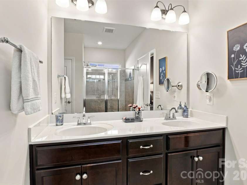 5005 Big Bend Drive, Lancaster, SC 29720.  MLS# CAR4431645, YatesRealty ID 39338. 