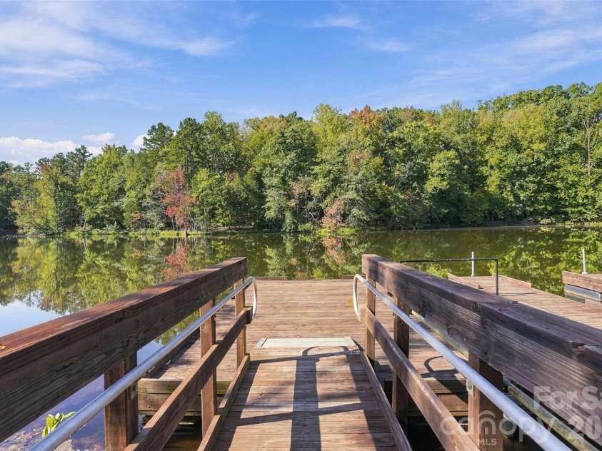5005 Big Bend Drive, Lancaster, SC 29720.  MLS# CAR4431645, YatesRealty ID 39338. 