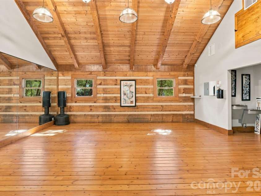 5005 Big Bend Drive, Lancaster, SC 29720.  MLS# CAR4431645, YatesRealty ID 39338. 