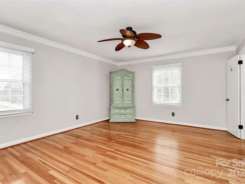 2468 Shaw Avenue, Gastonia, NC 28054.  MLS# CAR4331566, YatesRealty ID 3934. 