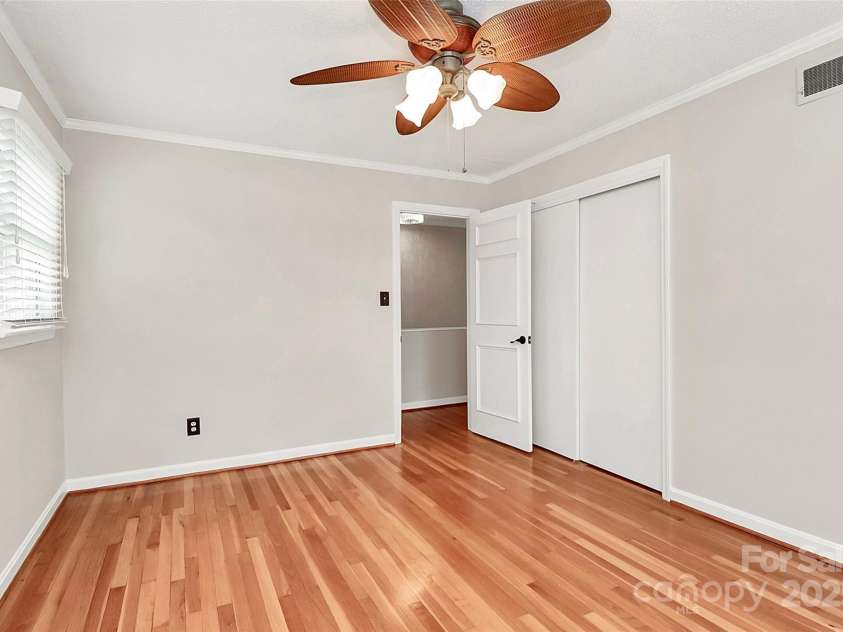 2468 Shaw Avenue, Gastonia, NC 28054.  MLS# CAR4331566, YatesRealty ID 3934. 