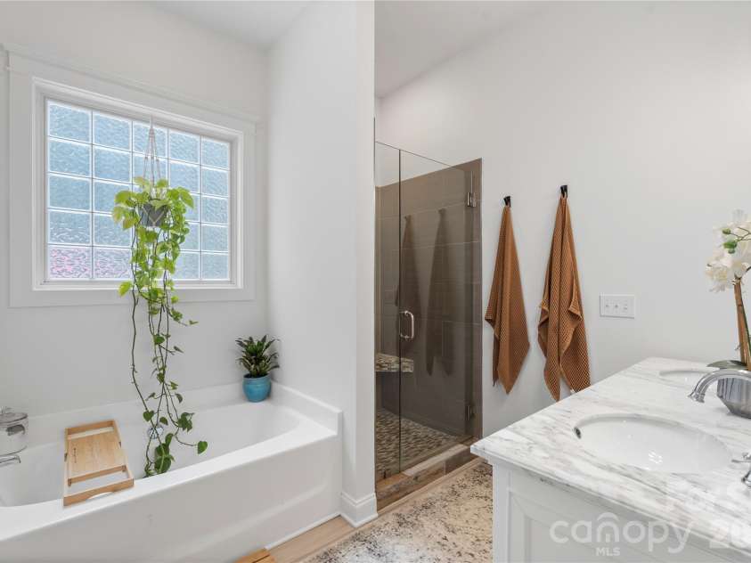 3292 Richards Crossing, Fort Mill, SC 29708.  MLS# CAR4390785, YatesRealty ID 39340. 