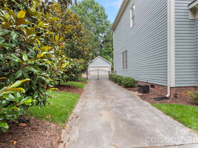 3292 Richards Crossing, Fort Mill, SC 29708.  MLS# CAR4390785, YatesRealty ID 39340. 