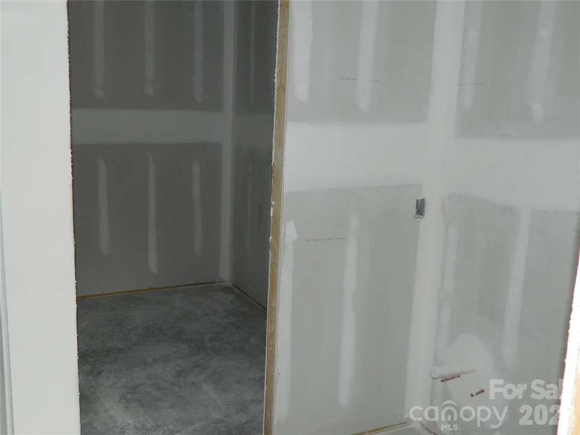 5096 Bloomfield Estates, Granite Falls, NC 28630.  MLS# CAR4393470, YatesRealty ID 39341. Primary Bathroom and Walk In Closet