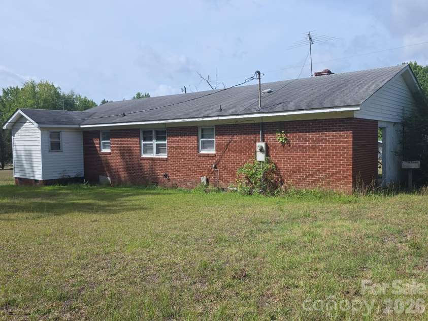 217 Rollings Road, Pageland, SC 29728.  MLS# CAR4382180, YatesRealty ID 39342. 
